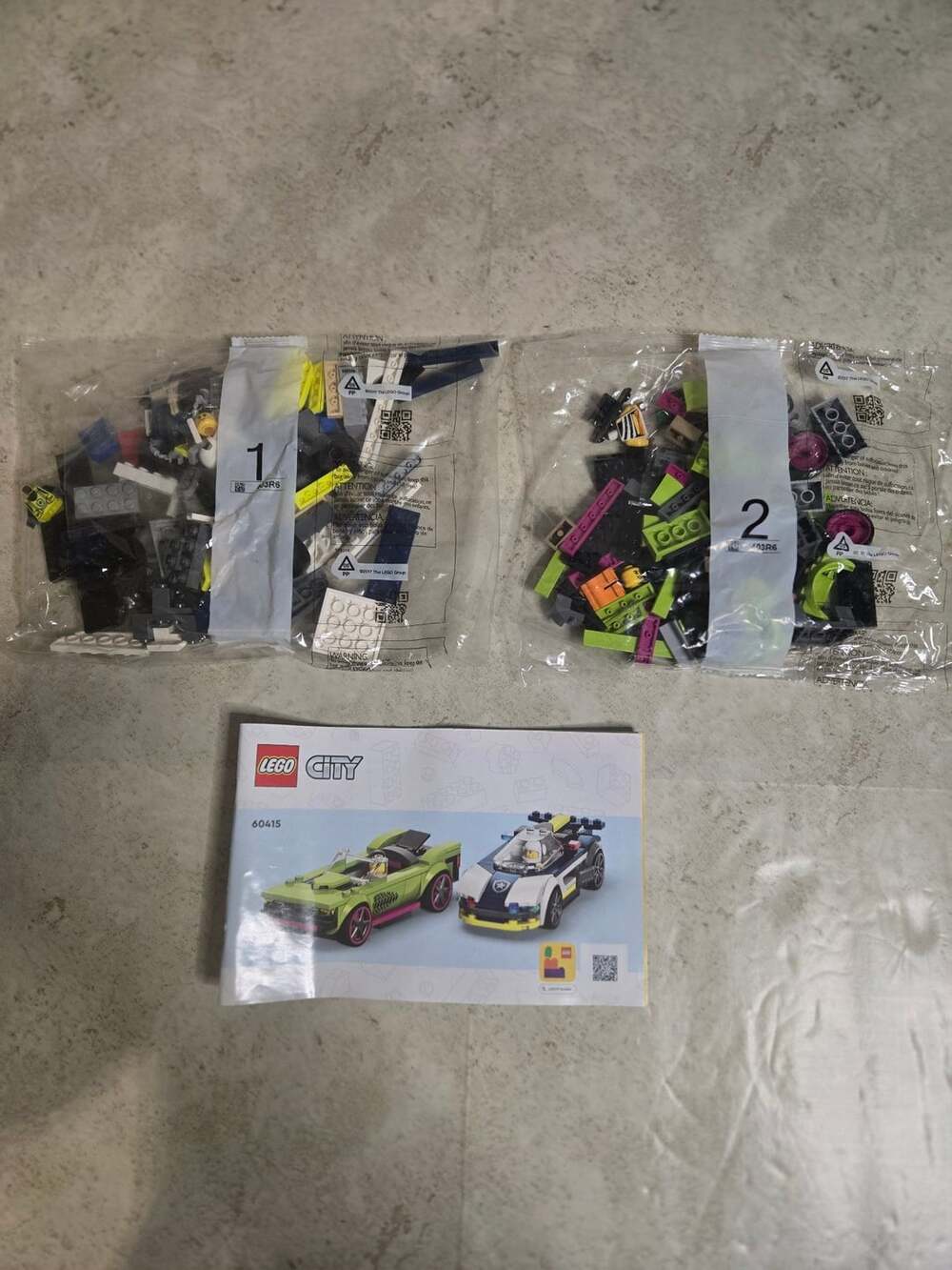 LEGO City Police Car and Muscle Car Chase 60415